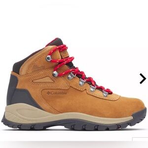 Columbia Newton Ridge Plus Waterproof Amped Hiking Boot